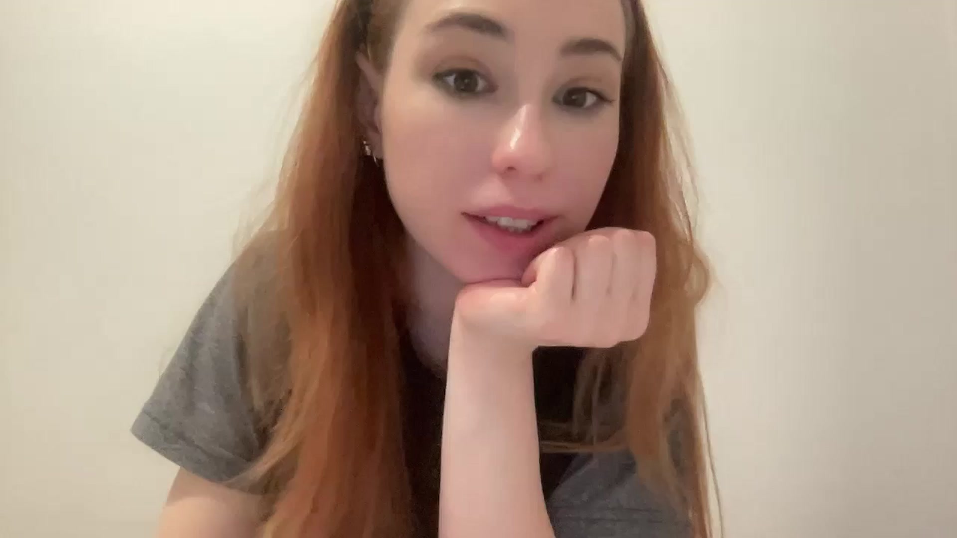 Gallery image thumbnail from Just_I's myfreecams stream on, 12/08/2024, 20:43 image 14 of 20