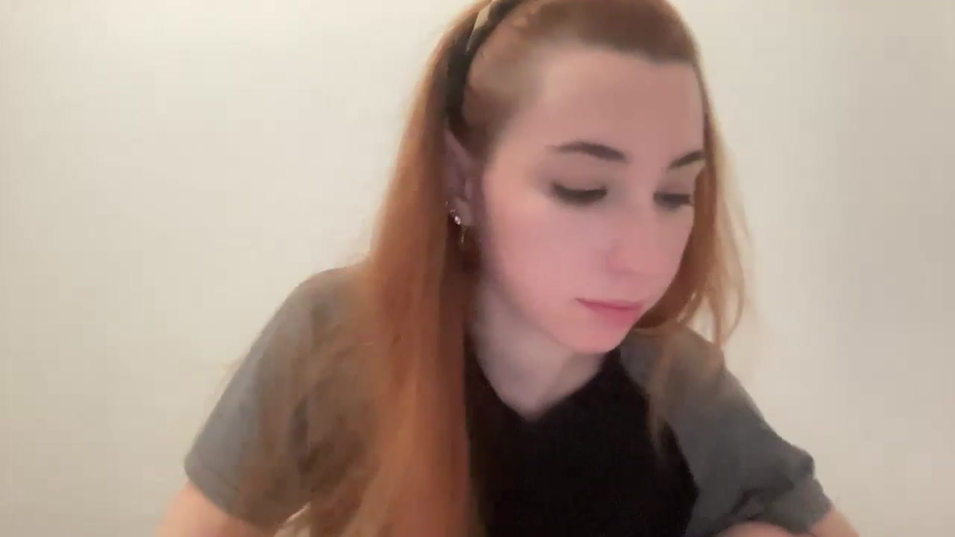 Gallery image thumbnail from Just_I's myfreecams stream on, 12/08/2024, 20:43 image 5 of 20