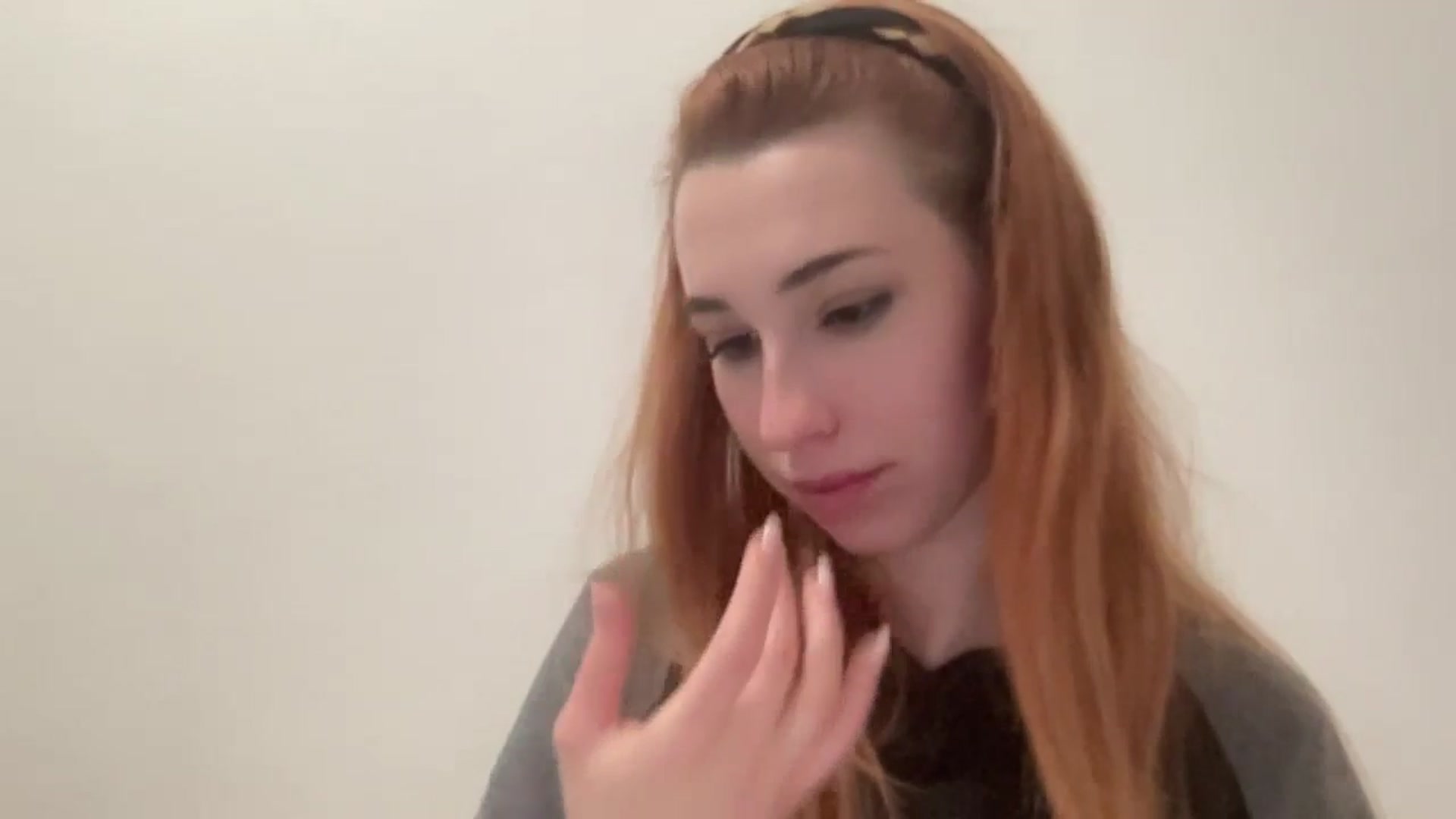 Gallery image thumbnail from Just_I's myfreecams stream on, 12/08/2024, 22:41 image 14 of 20