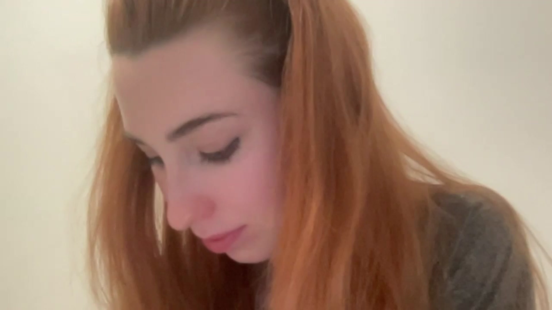 Gallery image thumbnail from Just_I's myfreecams stream on, 12/08/2024, 22:41 image 5 of 20