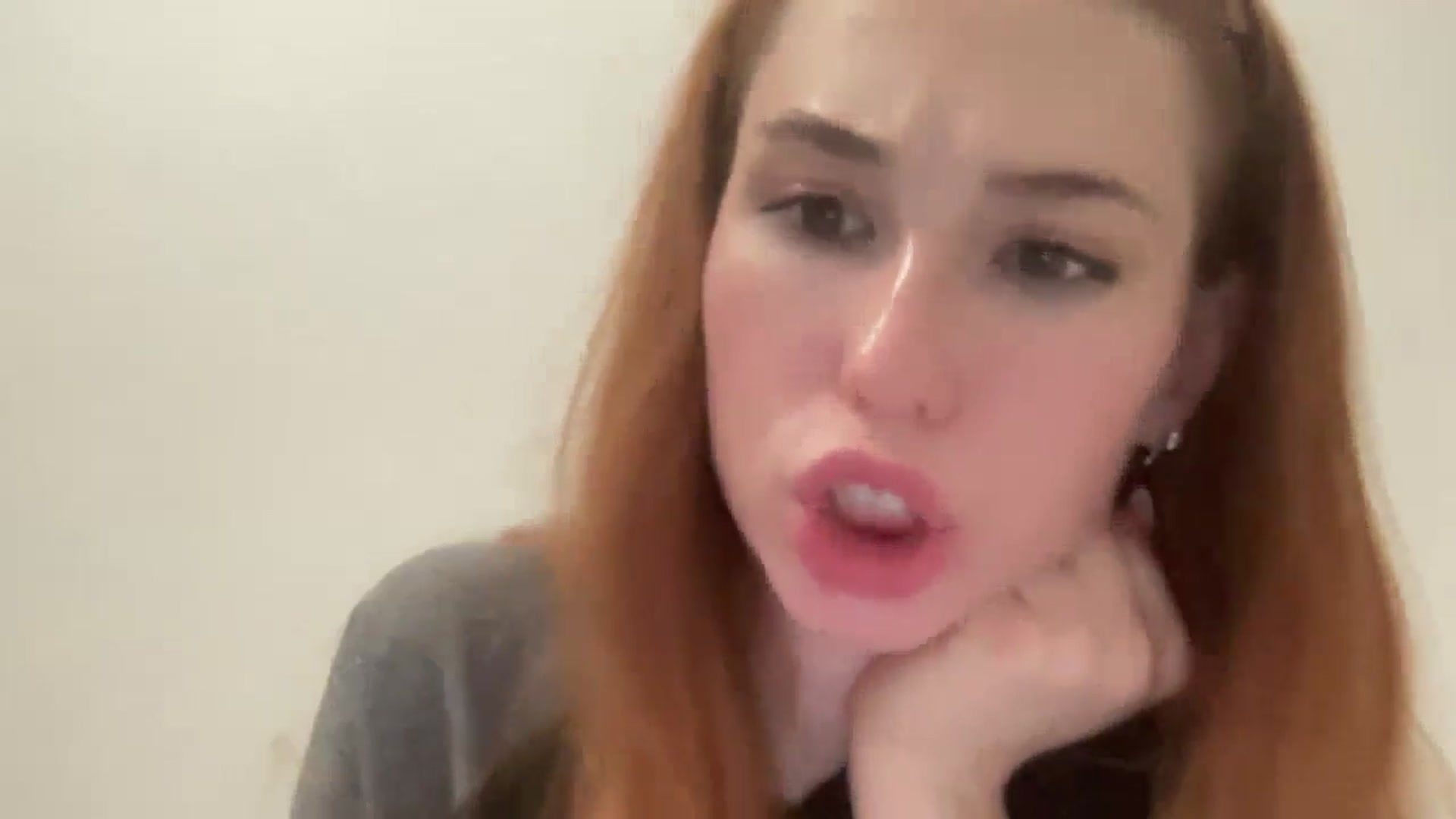 Gallery image thumbnail from Just_I's myfreecams stream on, 12/08/2024, 22:41 image 4 of 20