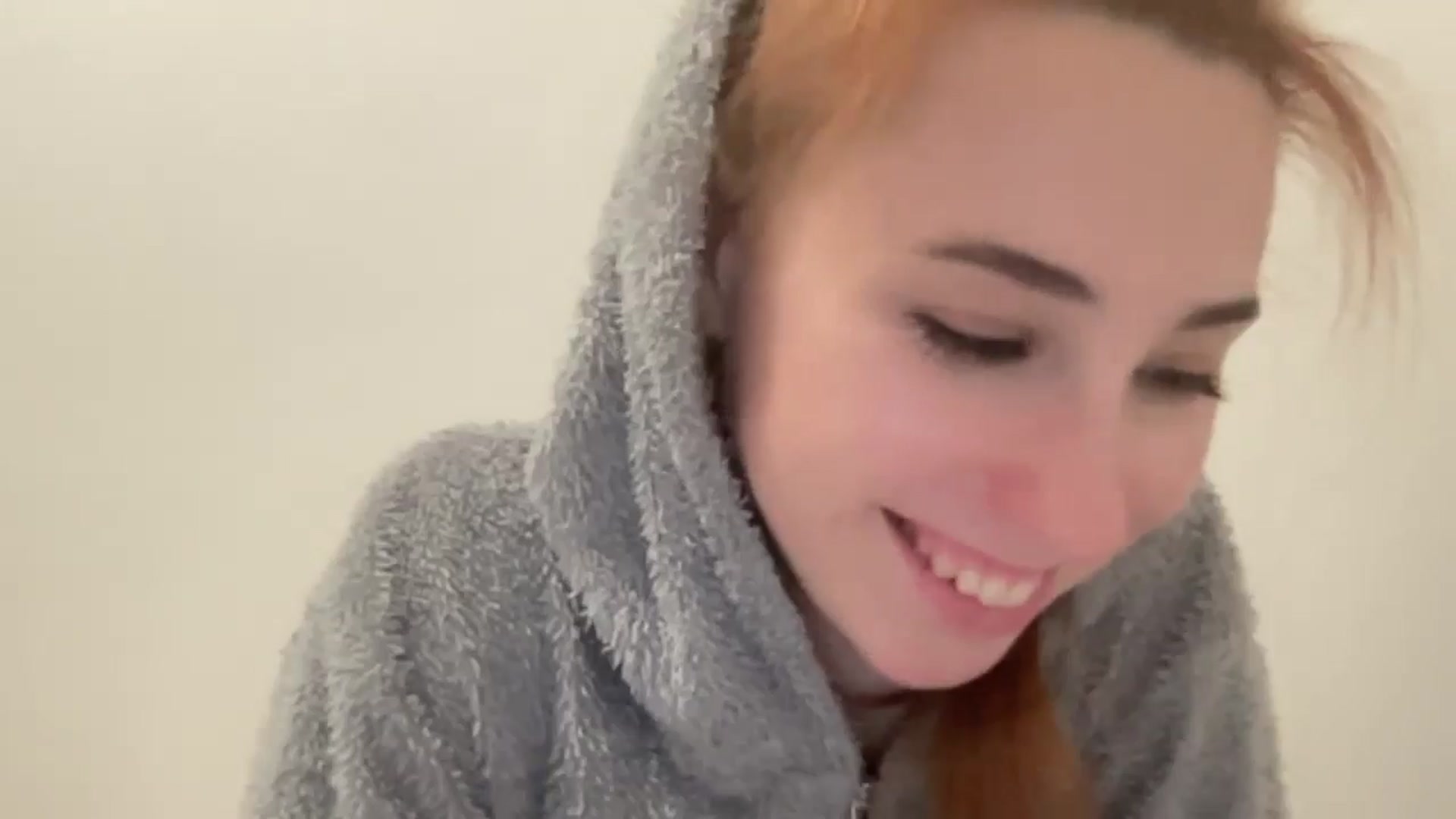 Gallery image thumbnail from Just_I's myfreecams stream on, 12/09/2024, 21:28 image 20 of 20
