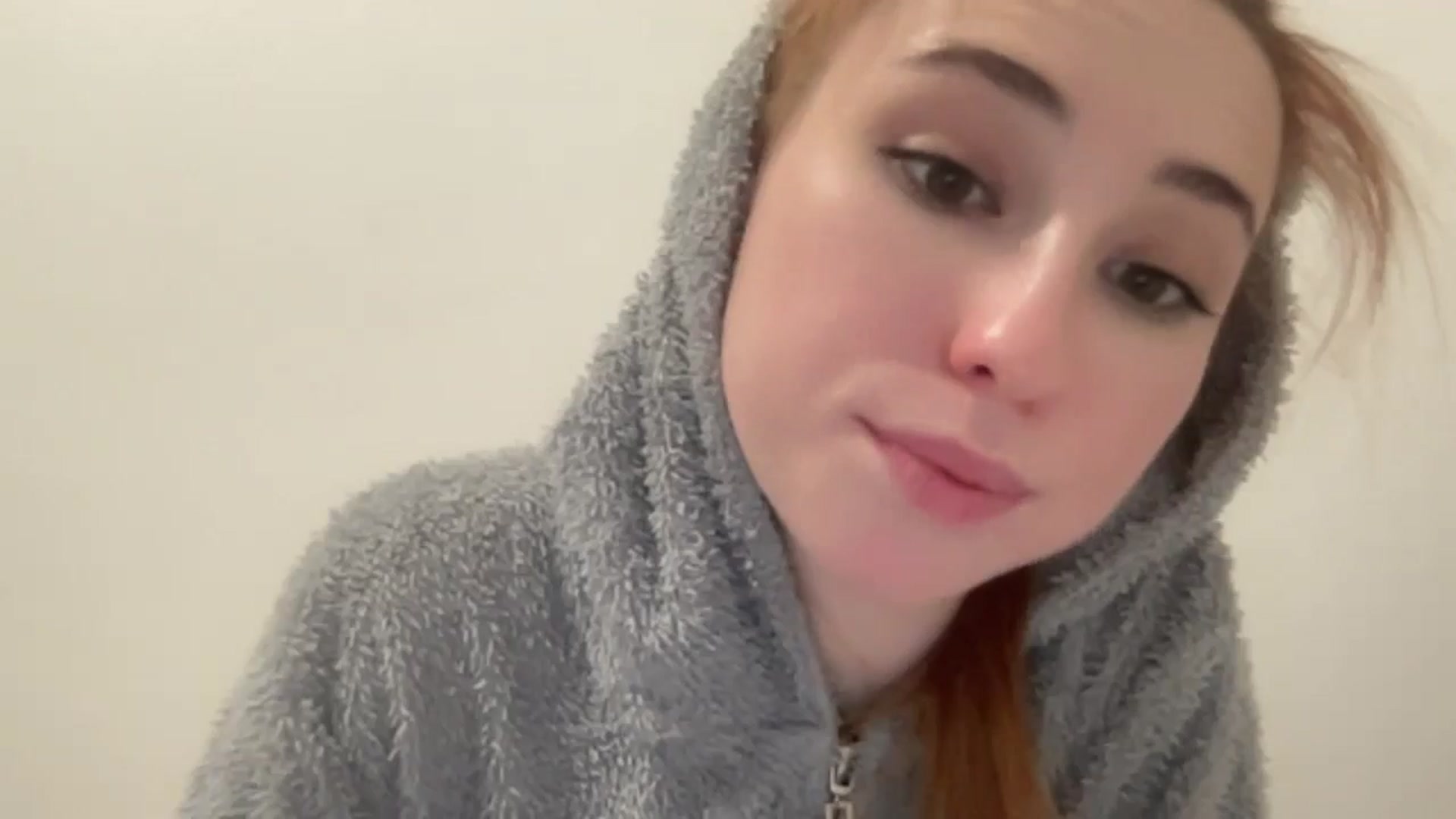 Gallery image thumbnail from Just_I's myfreecams stream on, 12/09/2024, 21:28 image 19 of 20