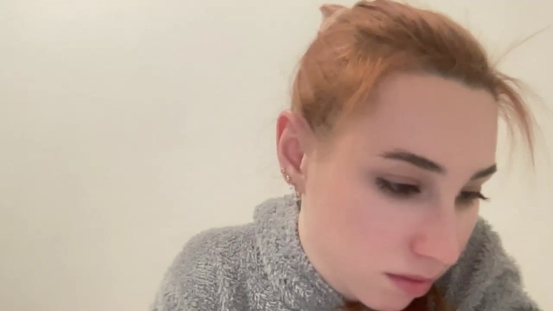 Gallery image thumbnail from Just_I's myfreecams stream on, 12/09/2024, 21:28 image 7 of 20