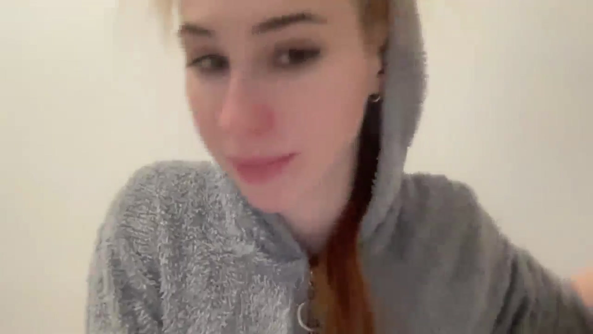 Gallery image thumbnail from Just_I's myfreecams stream on, 12/09/2024, 21:28 image 14 of 20