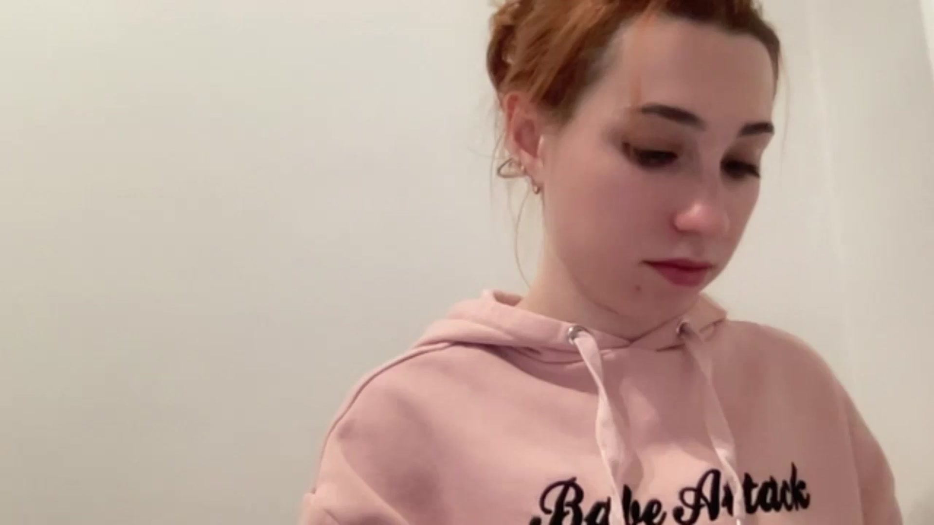 Gallery image thumbnail from Just_I's myfreecams stream on, 12/17/2024, 22:24 image 1 of 20