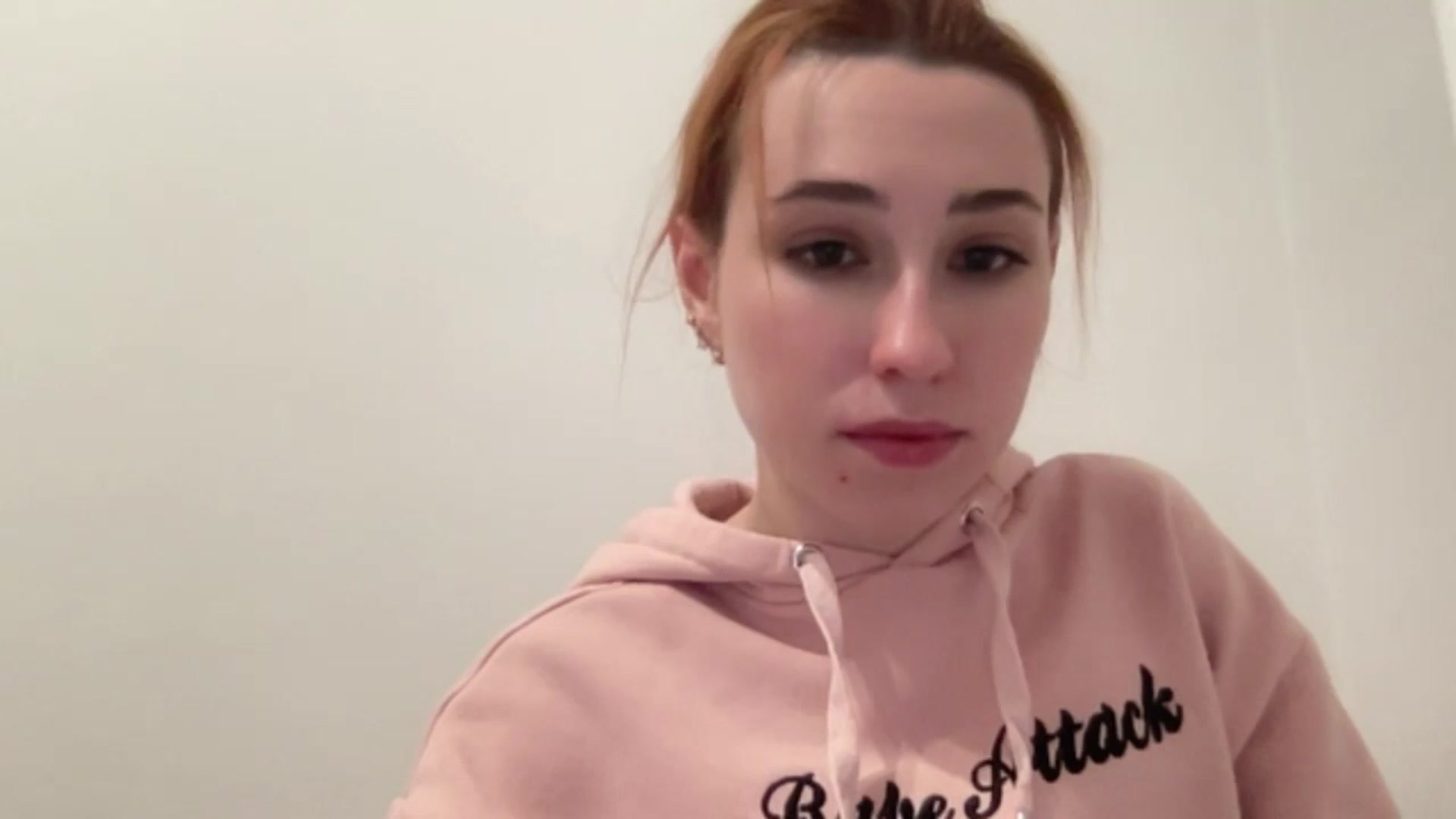 Gallery image thumbnail from Just_I's myfreecams stream on, 12/17/2024, 22:24 image 8 of 20