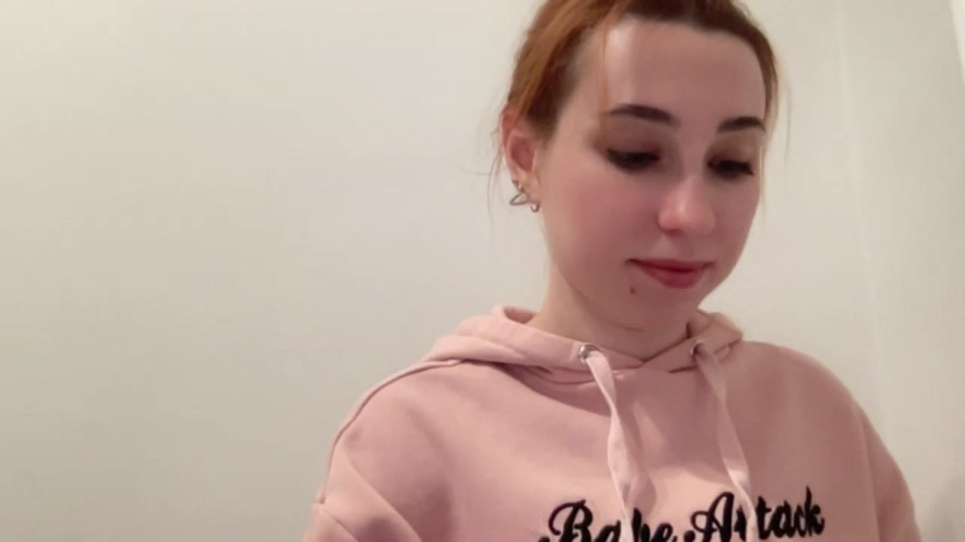 Gallery image thumbnail from Just_I's myfreecams stream on, 12/17/2024, 22:24 image 2 of 20