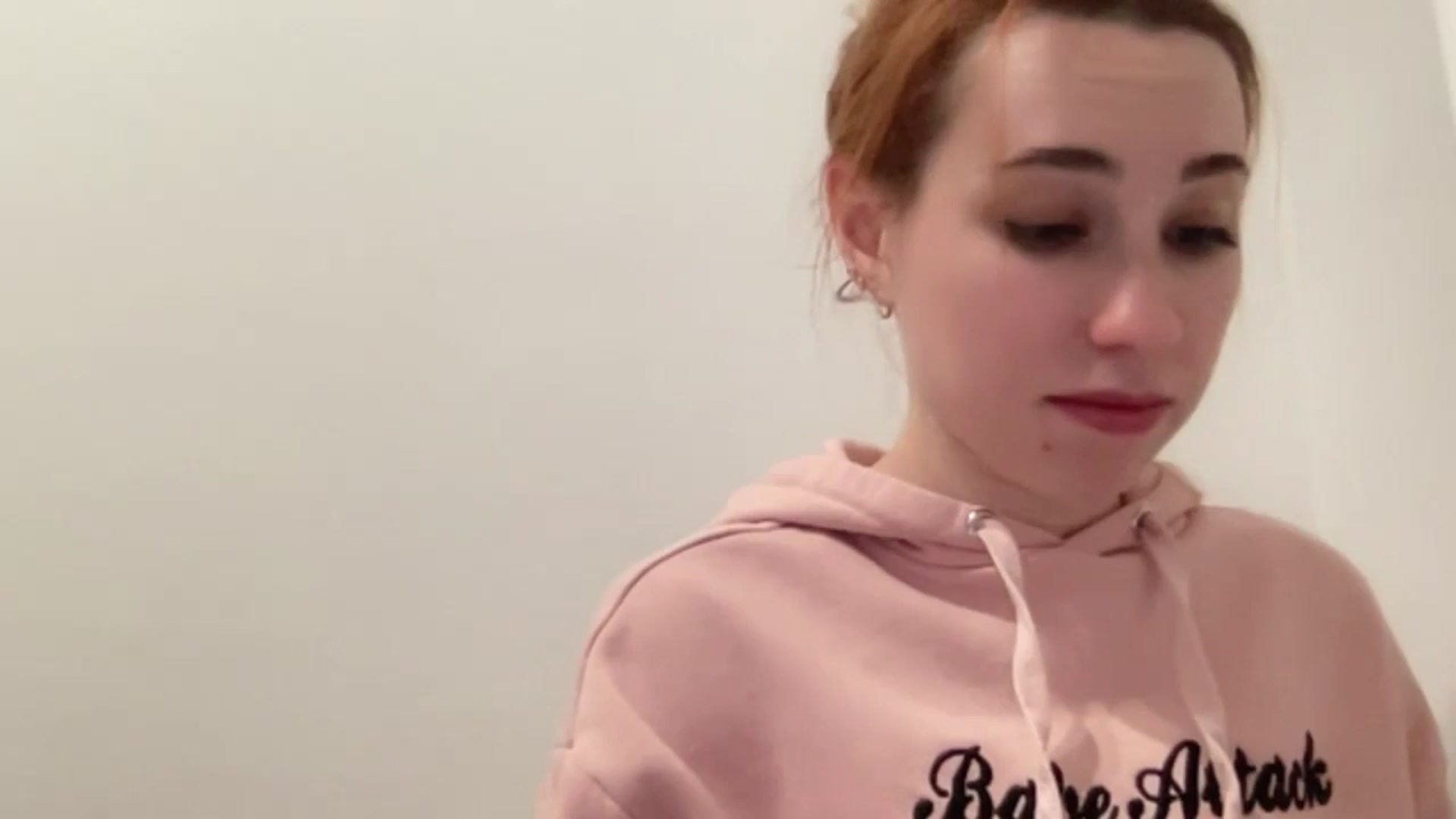 Gallery image thumbnail from Just_I's myfreecams stream on, 12/17/2024, 22:24 image 3 of 20