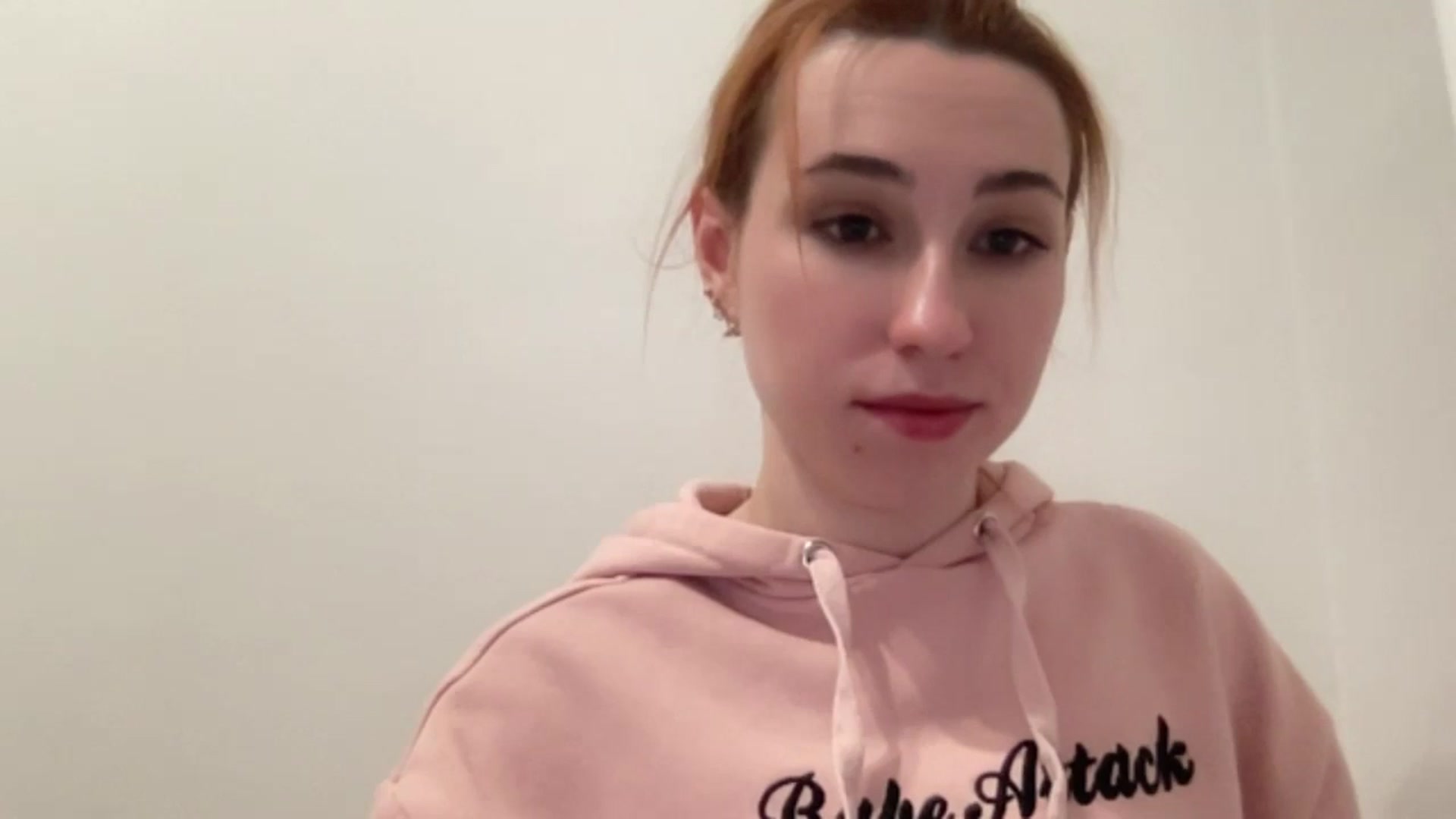 Gallery image thumbnail from Just_I's myfreecams stream on, 12/17/2024, 22:24 image 9 of 20