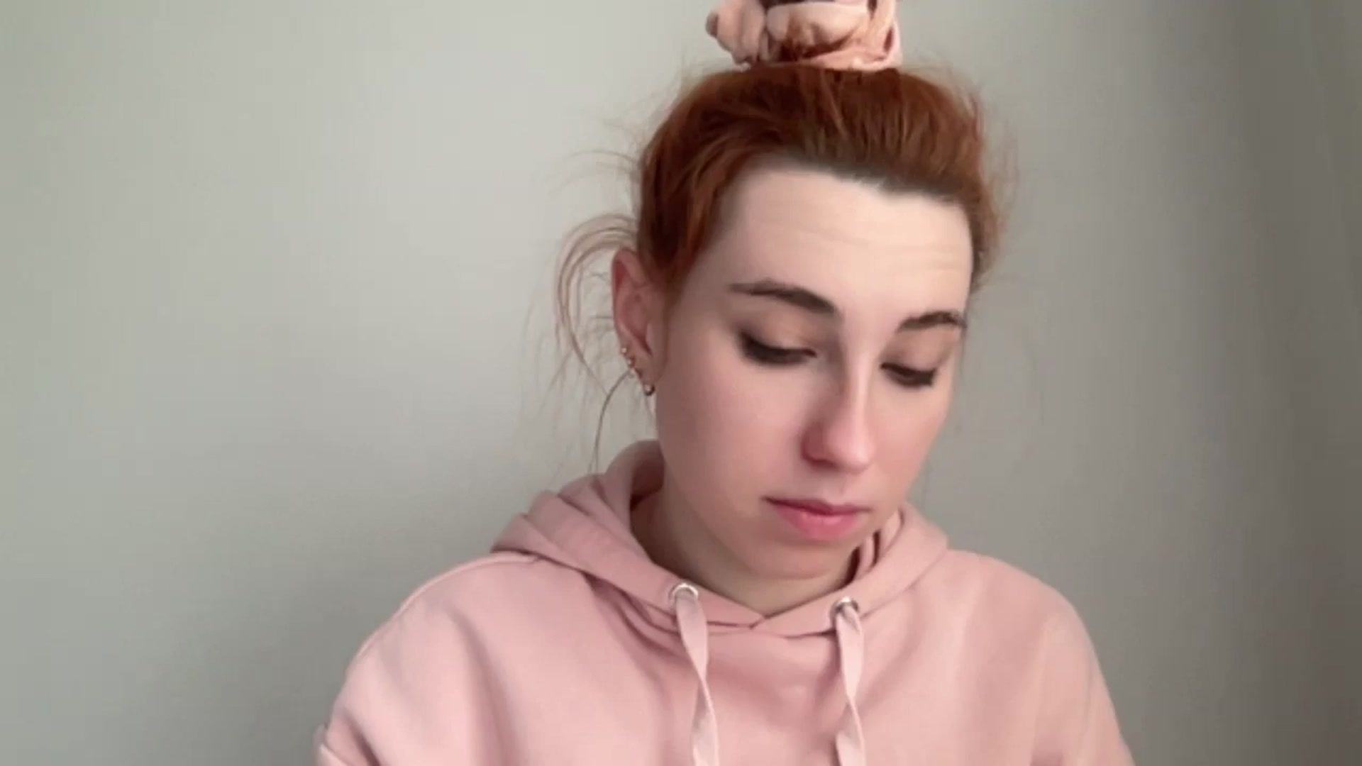 Gallery image thumbnail from Just_I's myfreecams stream on, 12/19/2024, 09:33 image 19 of 20