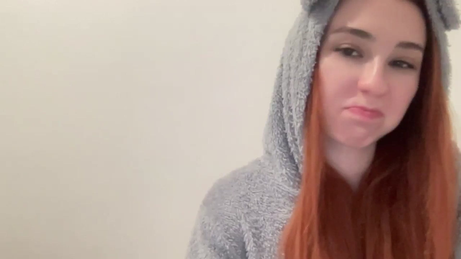 Gallery image thumbnail from Just_I's myfreecams stream on, 12/21/2024, 19:32 image 9 of 20