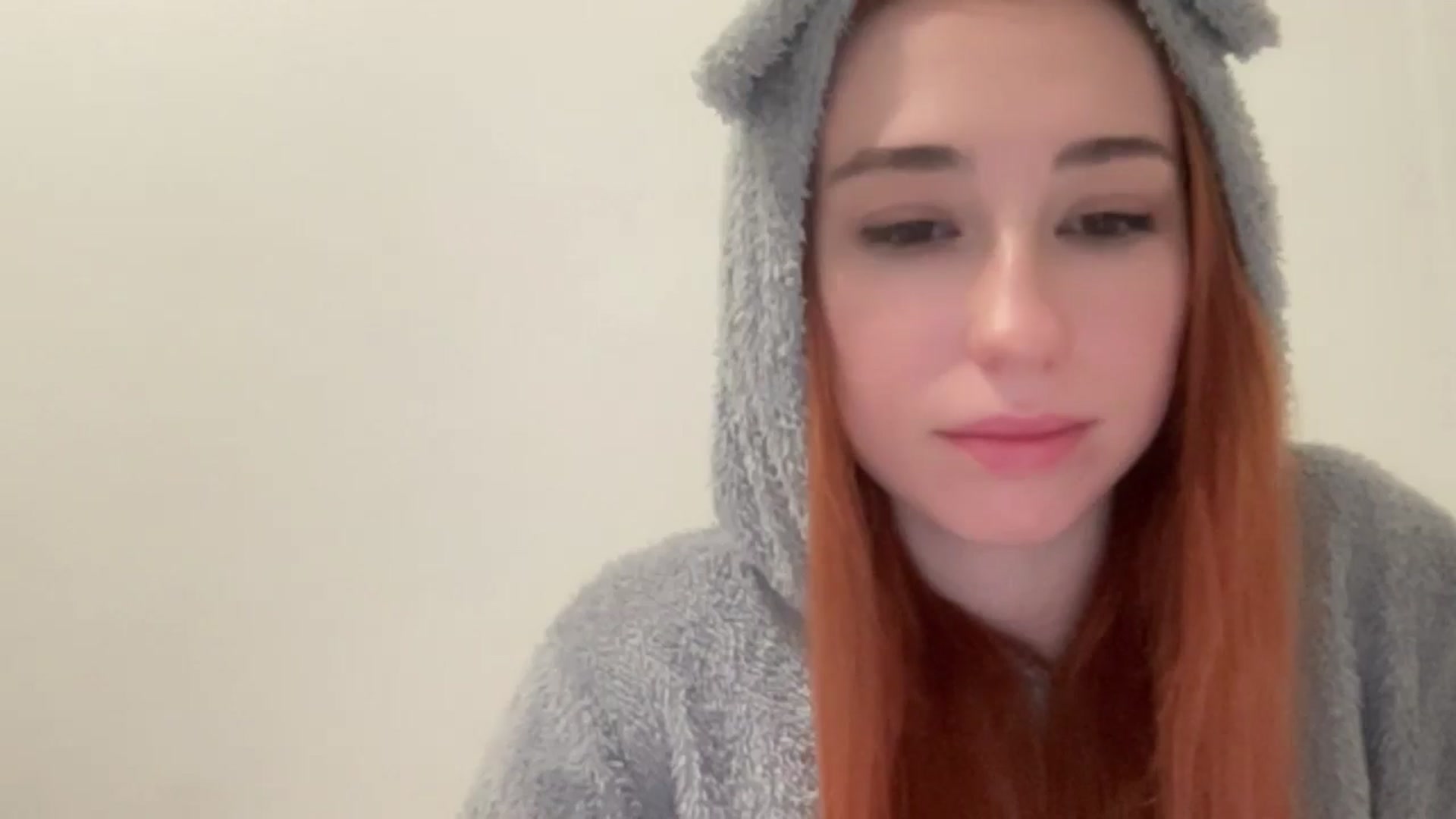 Gallery image thumbnail from Just_I's myfreecams stream on, 12/21/2024, 19:32 image 10 of 20