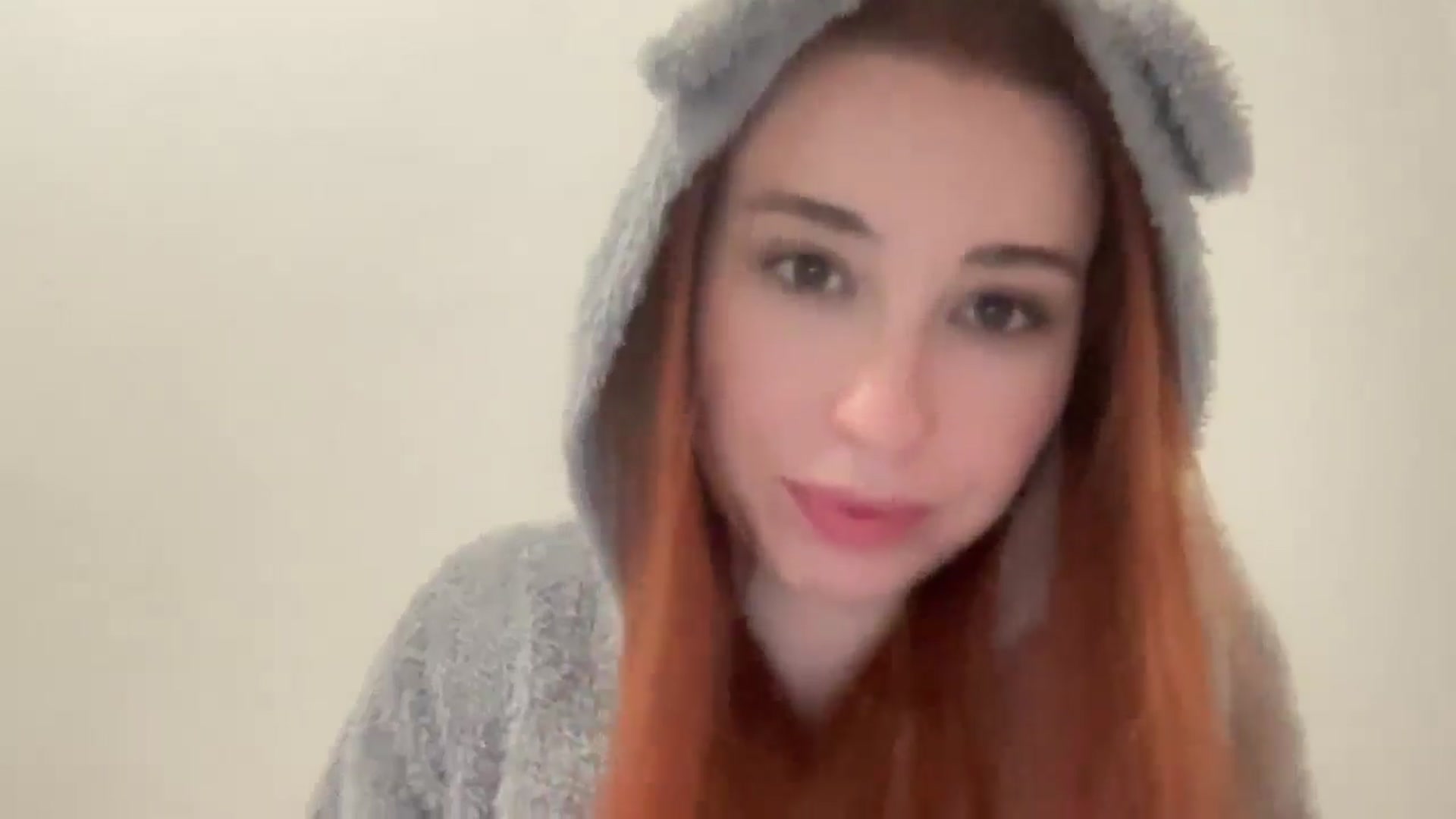 Gallery image thumbnail from Just_I's myfreecams stream on, 12/21/2024, 19:32 image 20 of 20