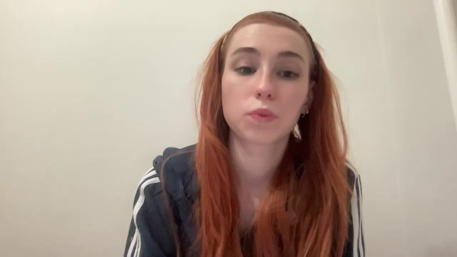 Gallery image thumbnail from Just_I's myfreecams stream on, 12/22/2024, 22:33 image 10 of 20