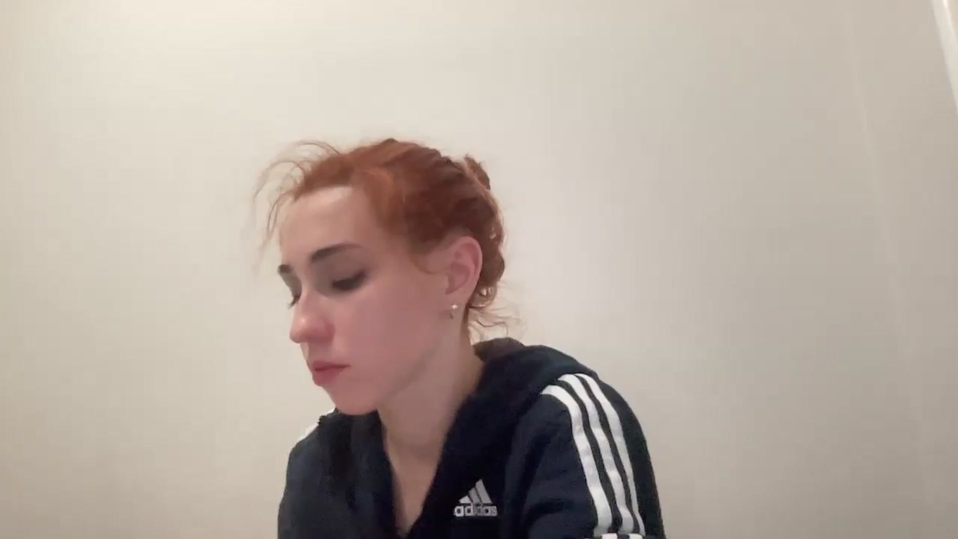 Gallery image thumbnail from Just_I's myfreecams stream on, 12/23/2024, 22:29 image 15 of 20