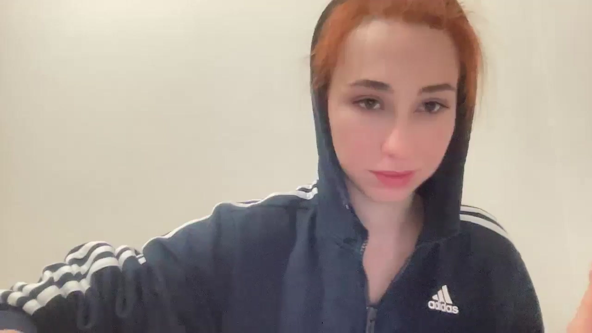 Gallery image thumbnail from Just_I's myfreecams stream on, 12/23/2024, 23:25 image 15 of 20