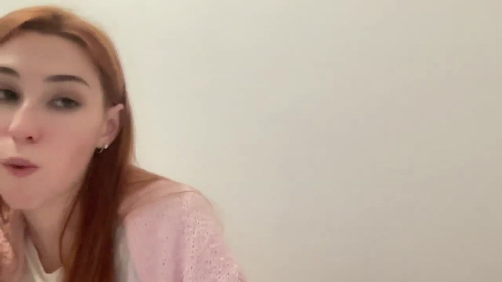 Gallery image thumbnail from Just_I's myfreecams stream on, 12/28/2024, 21:33 image 19 of 20