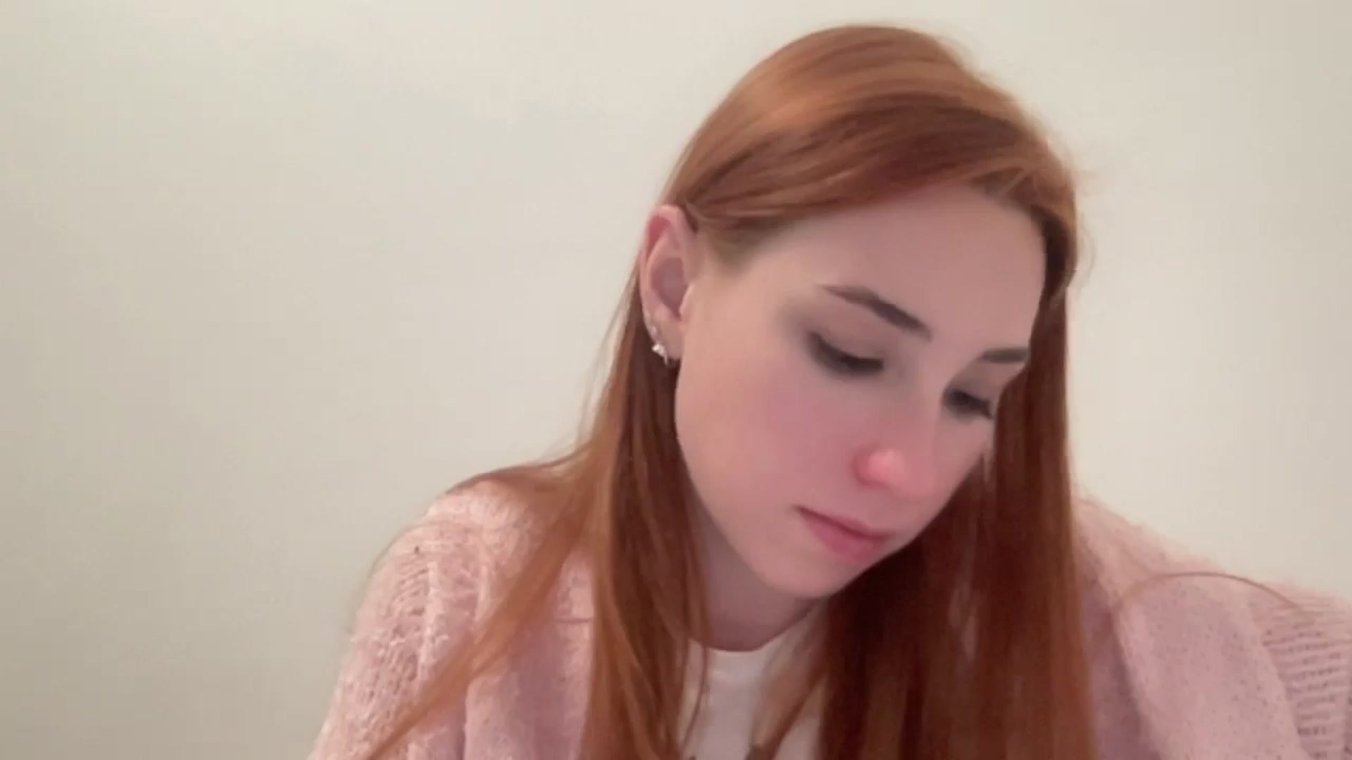 Gallery image thumbnail from Just_I's myfreecams stream on, 12/28/2024, 21:33 image 15 of 20