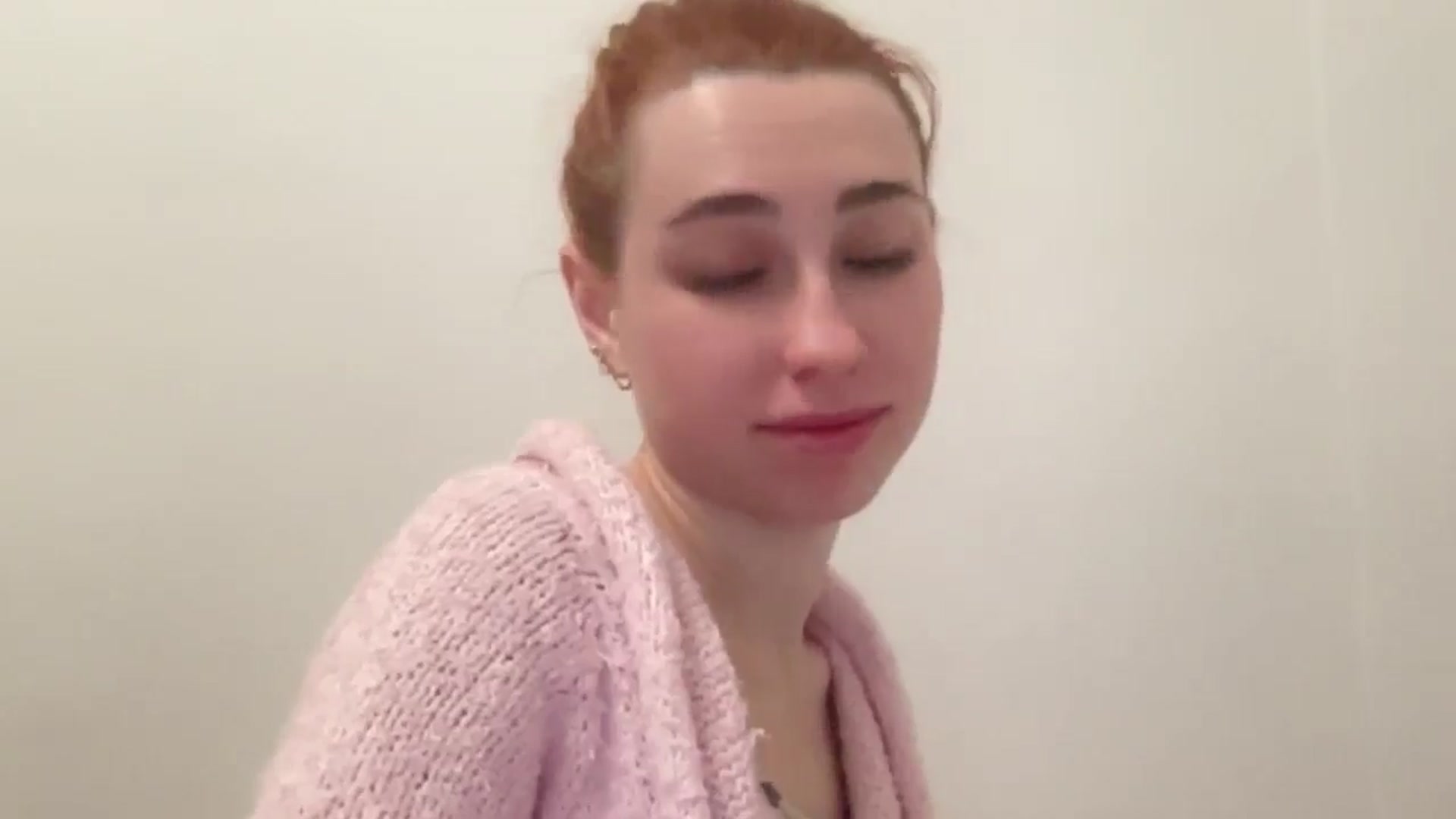 Gallery image thumbnail from Just_I's myfreecams stream on, 12/29/2024, 16:24 image 4 of 20