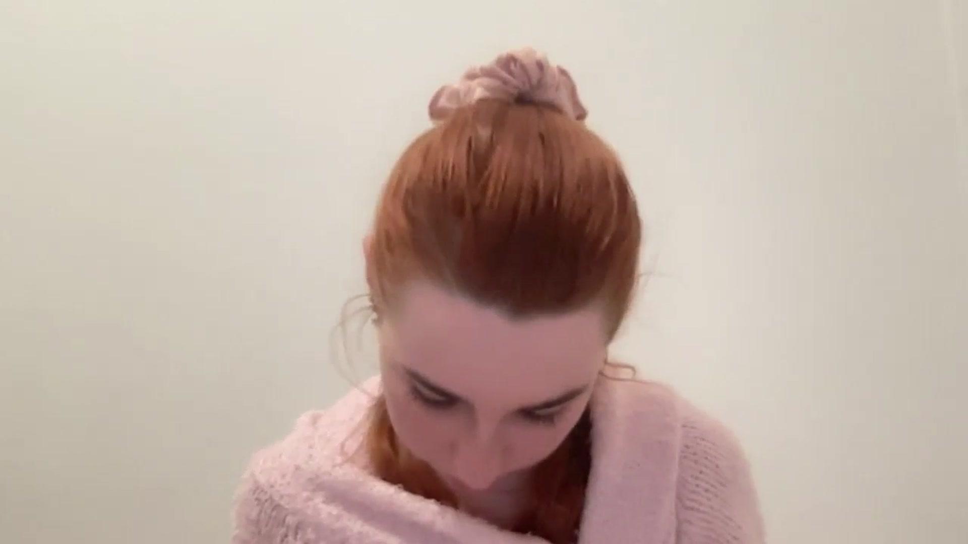 Gallery image thumbnail from Just_I's myfreecams stream on, 12/29/2024, 21:17 image 11 of 20