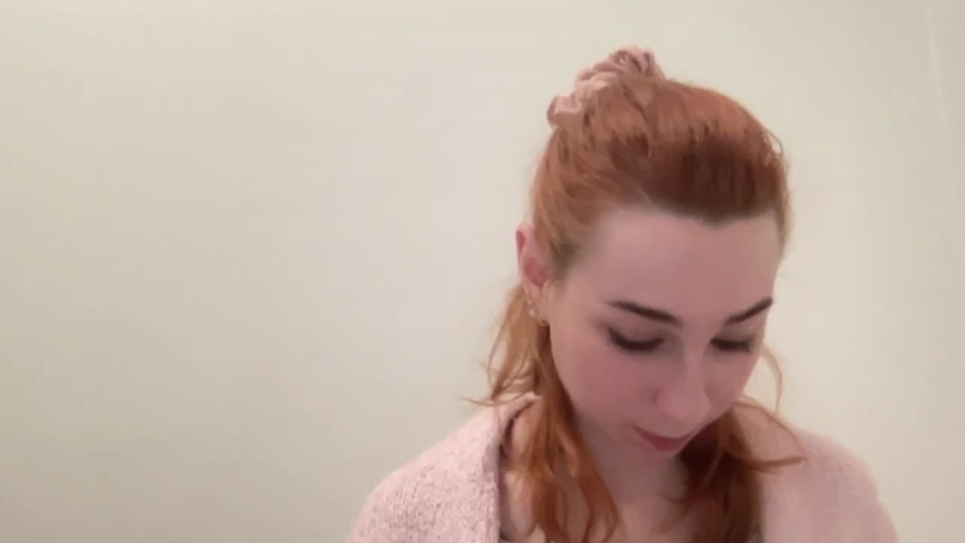 Gallery image thumbnail from Just_I's myfreecams stream on, 12/29/2024, 21:17 image 7 of 20
