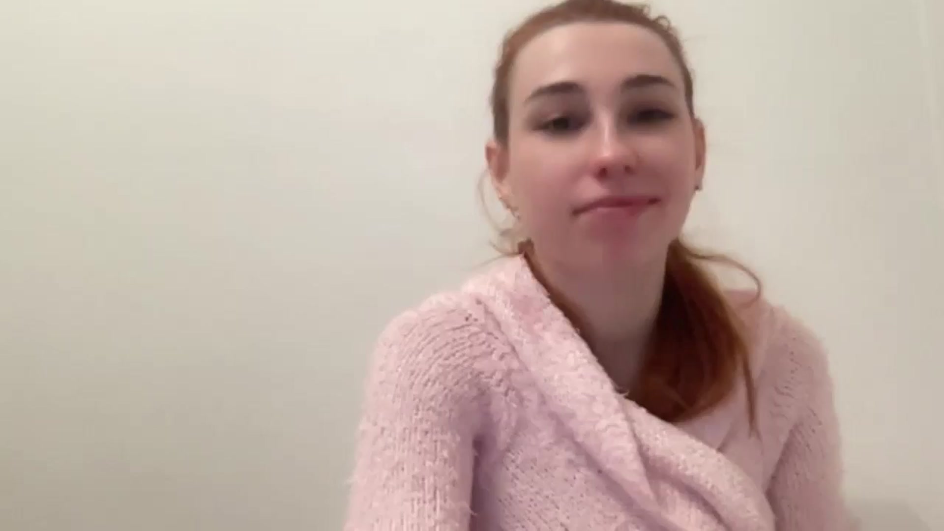 Gallery image thumbnail from Just_I's myfreecams stream on, 12/29/2024, 21:17 image 16 of 20