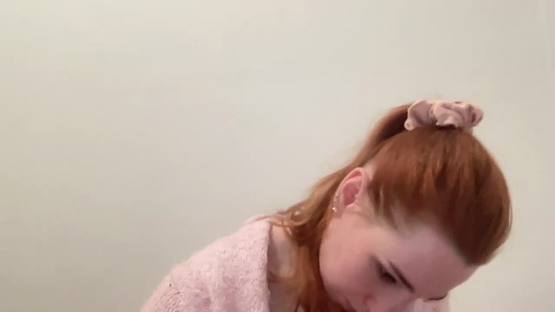 Gallery image thumbnail from Just_I's myfreecams stream on, 12/29/2024, 21:17 image 13 of 20