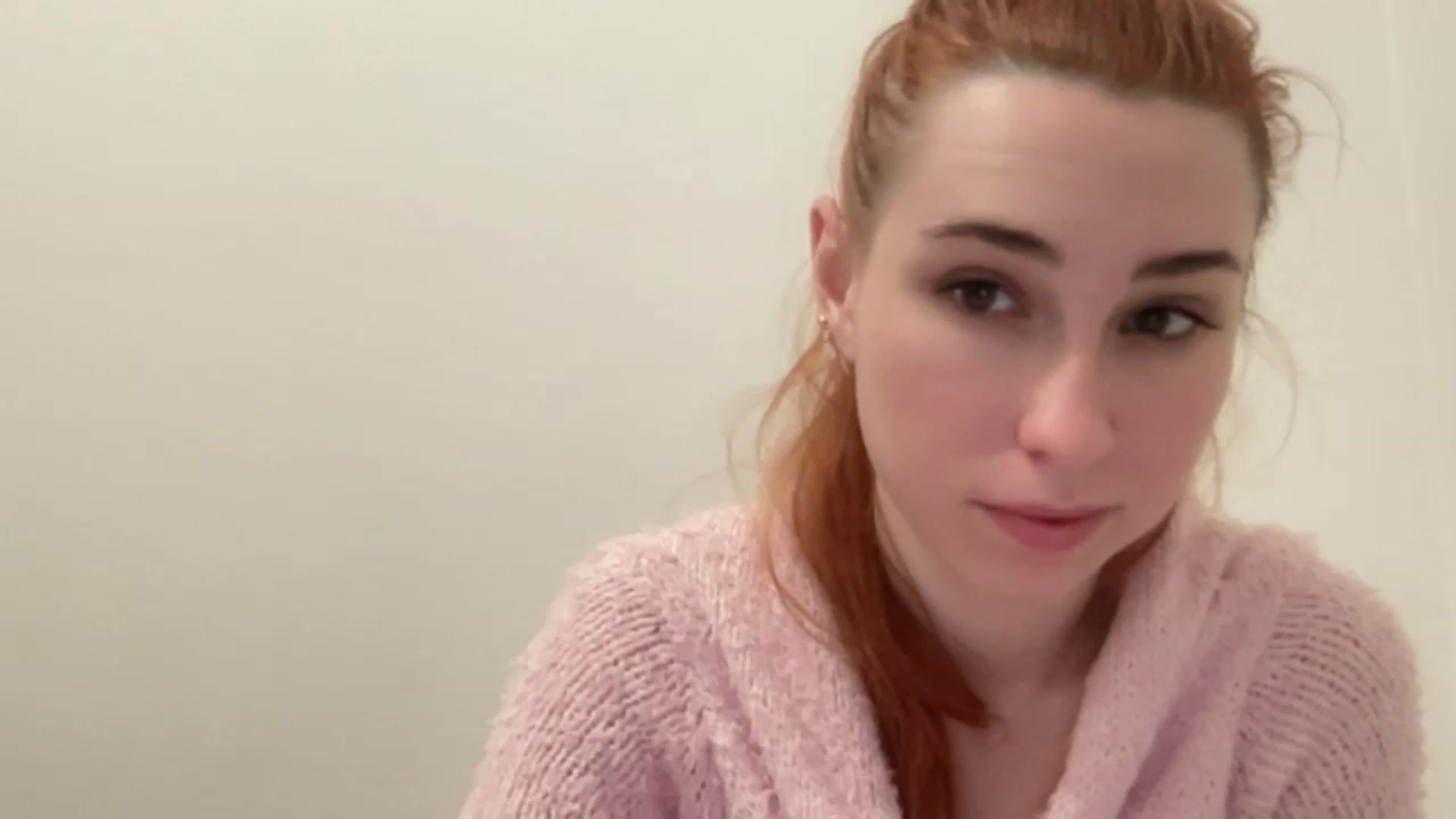 Gallery image thumbnail from Just_I's myfreecams stream on, 12/30/2024, 03:29 image 19 of 20