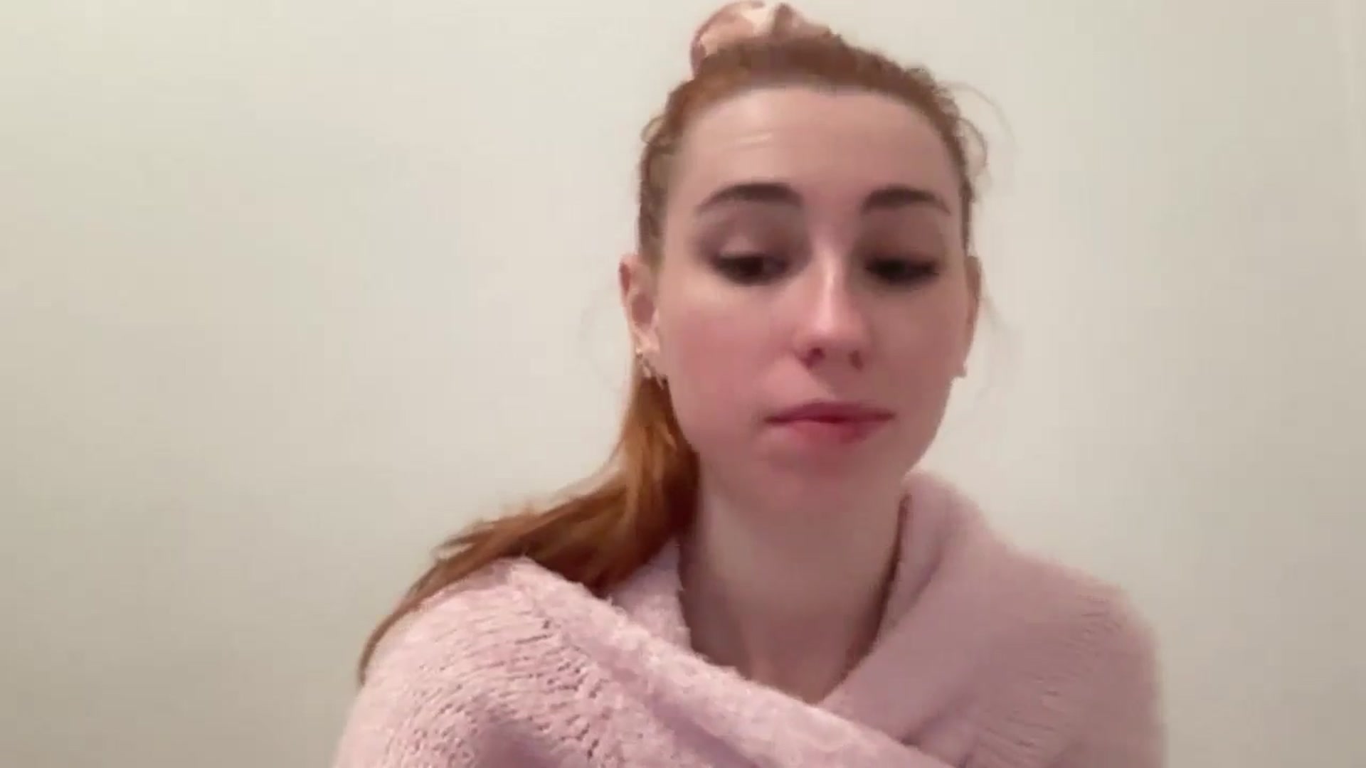 Gallery image thumbnail from Just_I's myfreecams stream on, 12/30/2024, 03:29 image 8 of 20