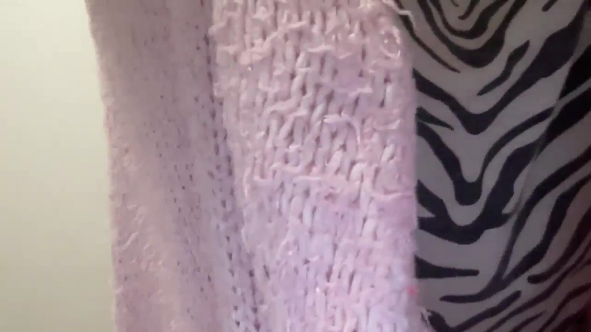 Gallery image thumbnail from Just_I's myfreecams stream on, 12/30/2024, 03:29 image 16 of 20