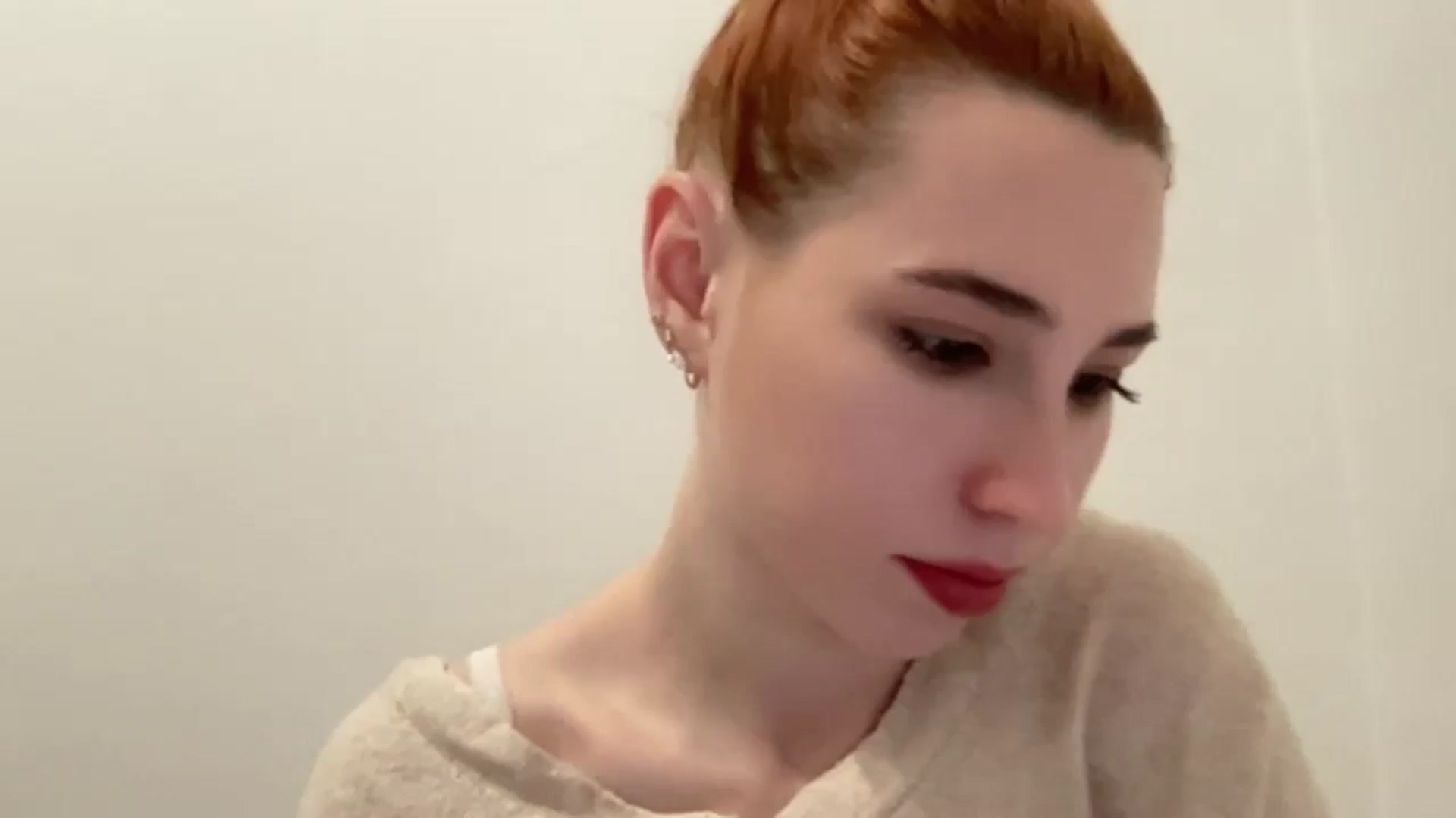 Gallery image thumbnail from Just_I's myfreecams stream on, 01/03/2025, 18:47 image 20 of 20