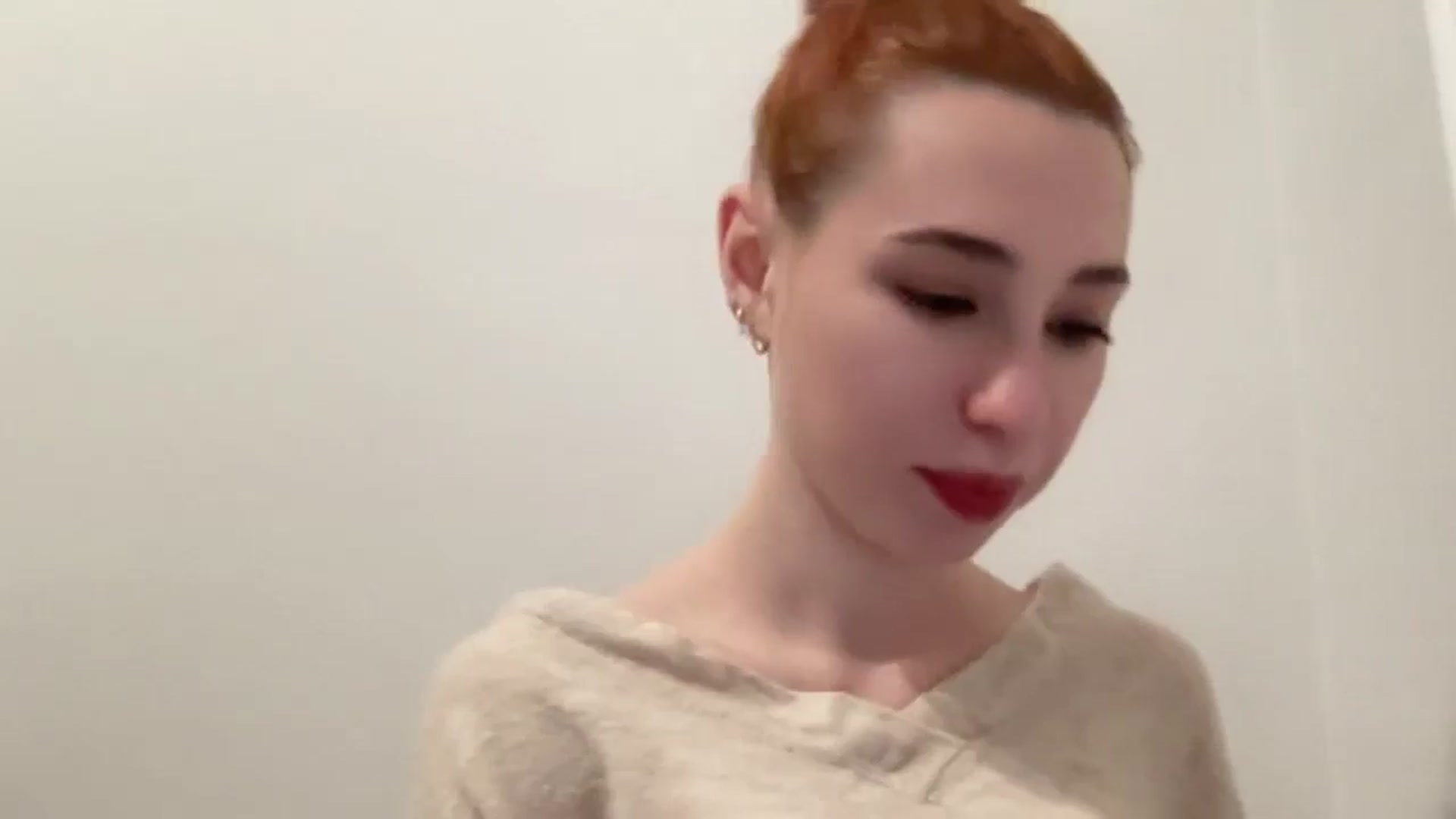 Gallery image thumbnail from Just_I's myfreecams stream on, 01/03/2025, 18:47 image 12 of 20