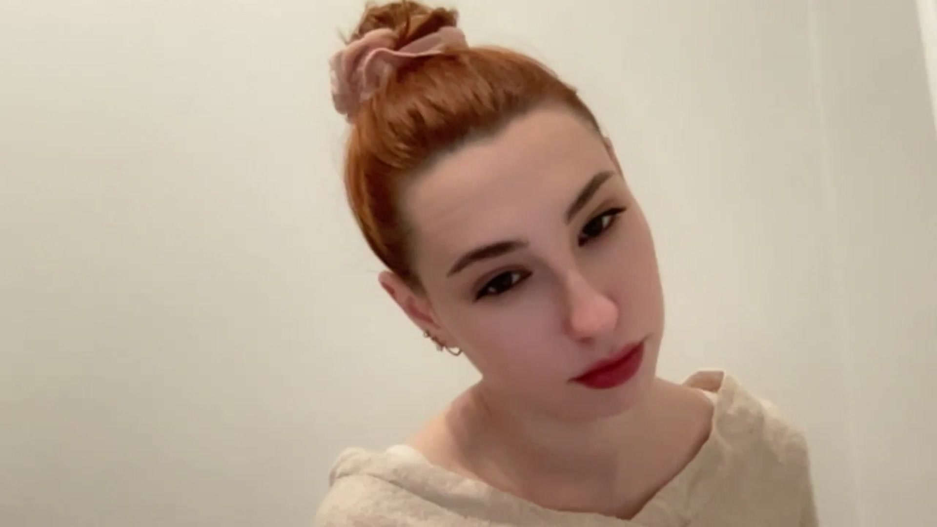 Gallery image thumbnail from Just_I's myfreecams stream on, 01/03/2025, 18:47 image 14 of 20