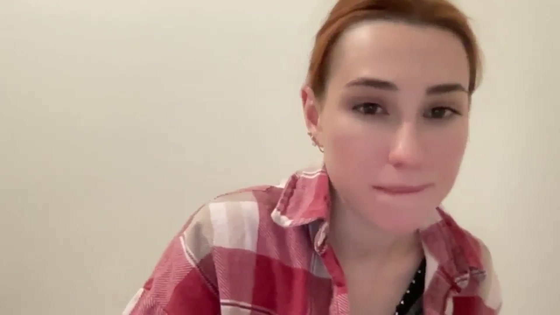 Gallery image thumbnail from Just_I's myfreecams stream on, 01/07/2025, 21:01 image 6 of 20