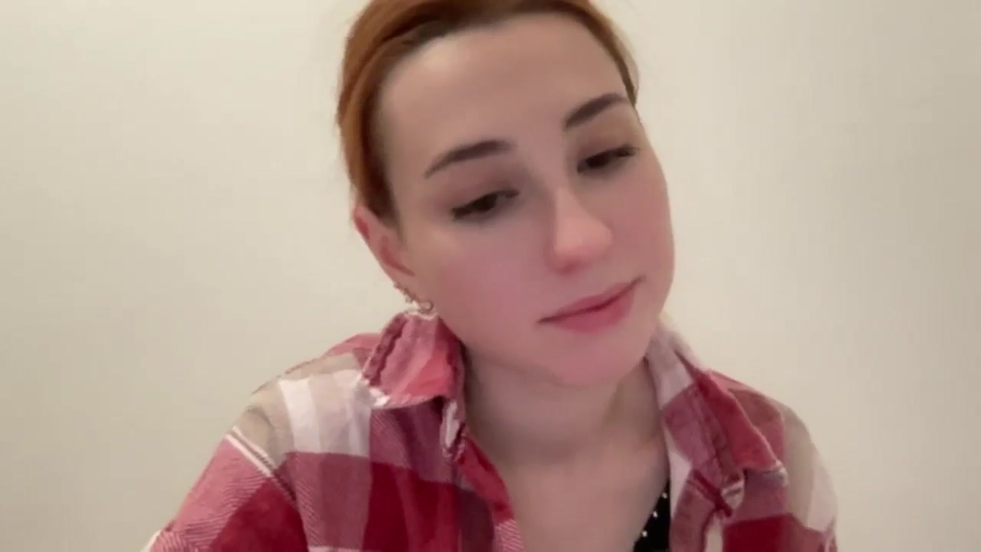 Gallery image thumbnail from Just_I's myfreecams stream on, 01/07/2025, 21:01 image 8 of 20