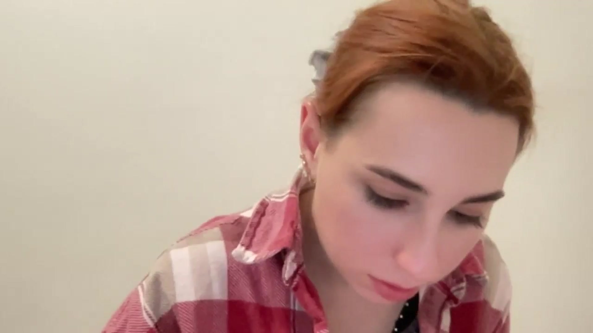 Gallery image thumbnail from Just_I's myfreecams stream on, 01/07/2025, 21:01 image 4 of 20