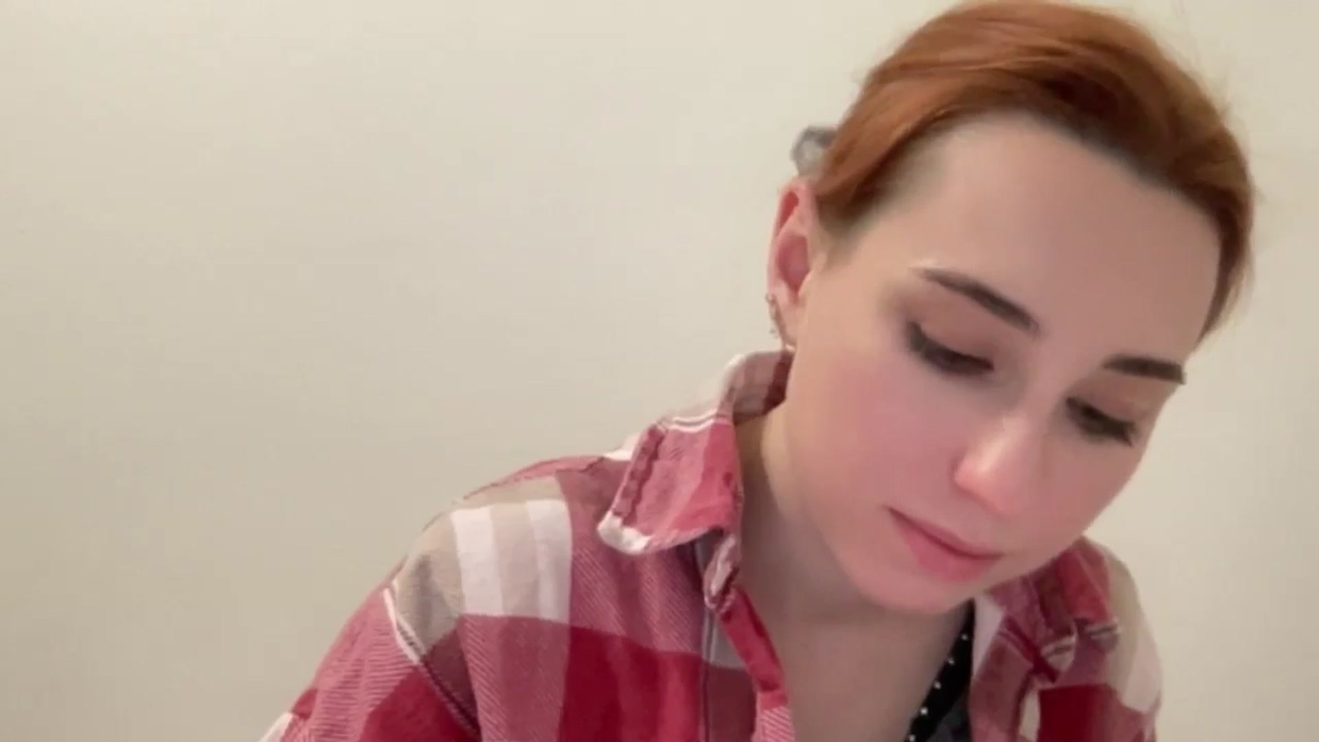 Gallery image thumbnail from Just_I's myfreecams stream on, 01/07/2025, 21:01 image 5 of 20