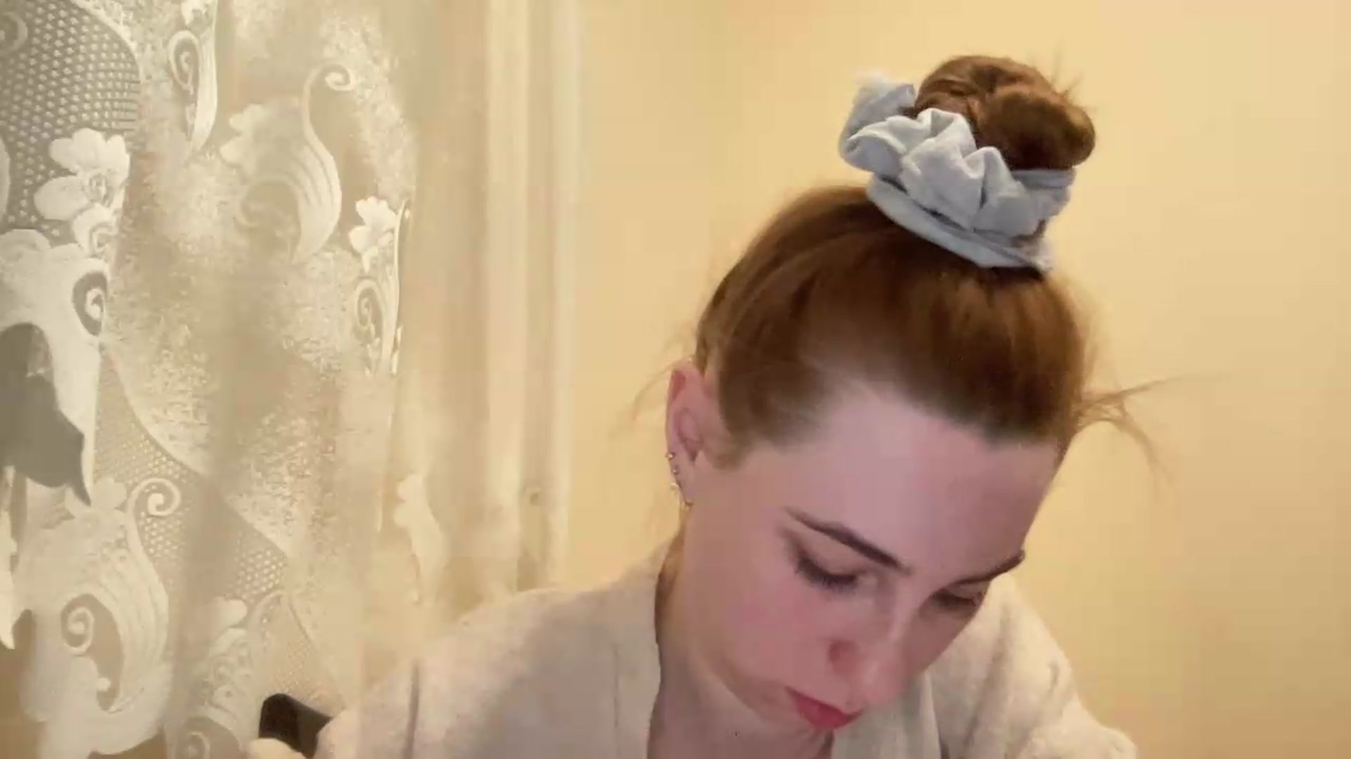 Gallery image thumbnail from Just_I's myfreecams stream on, 08/18/2026, 20:41 image 17 of 20