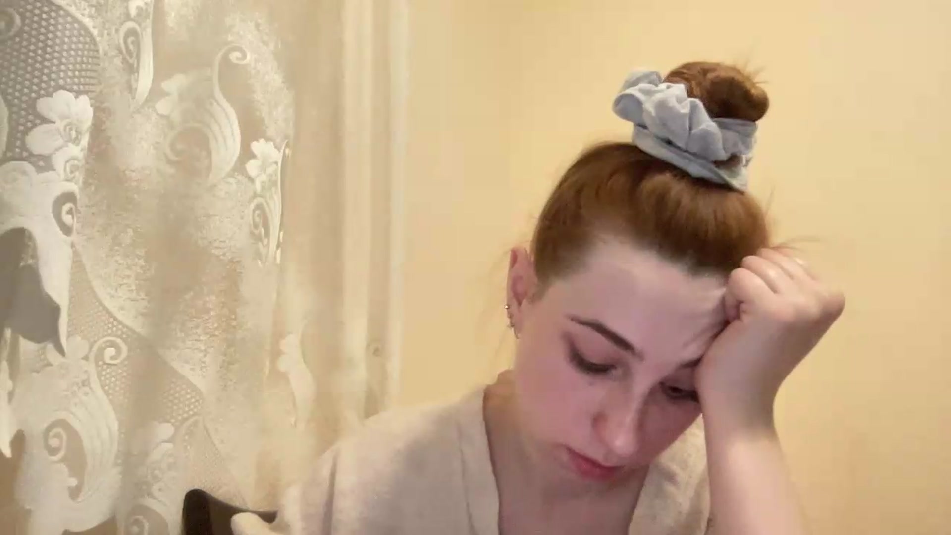 Gallery image thumbnail from Just_I's myfreecams stream on, 08/18/2026, 20:41 image 7 of 20