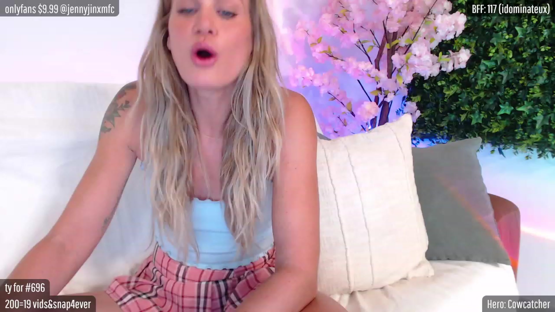 Gallery image thumbnail from Just_Jen's myfreecams stream on, 04/08/2023, 04:41 image 1 of 20