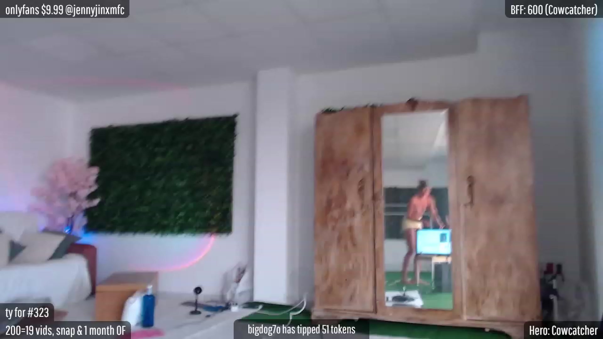 Gallery image thumbnail from Just_Jen's myfreecams stream on, 04/10/2023, 07:46 image 3 of 20