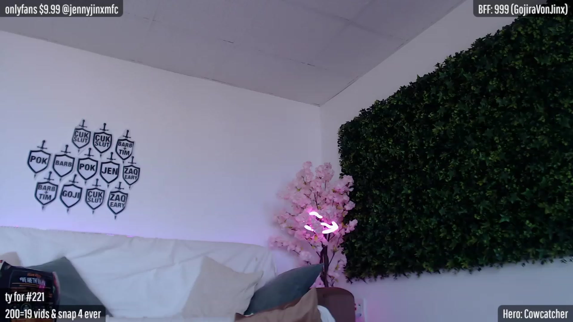 Gallery image thumbnail from Just_Jen's myfreecams stream on, 04/14/2023, 08:00 image 4 of 20