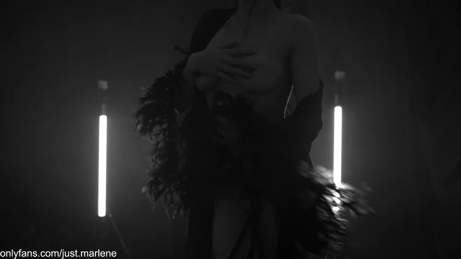 Gallery image thumbnail from Just_Marlene's myfreecams stream on, 11/29/2022, 05:07 image 4 of 20