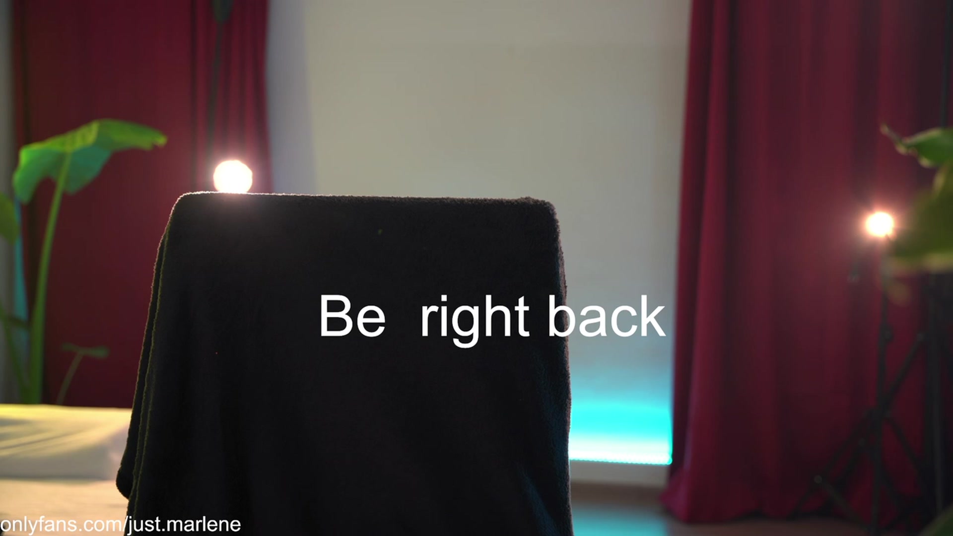 Gallery image thumbnail from Just_Marlene's myfreecams stream on, 12/10/2022, 02:36 image 14 of 20