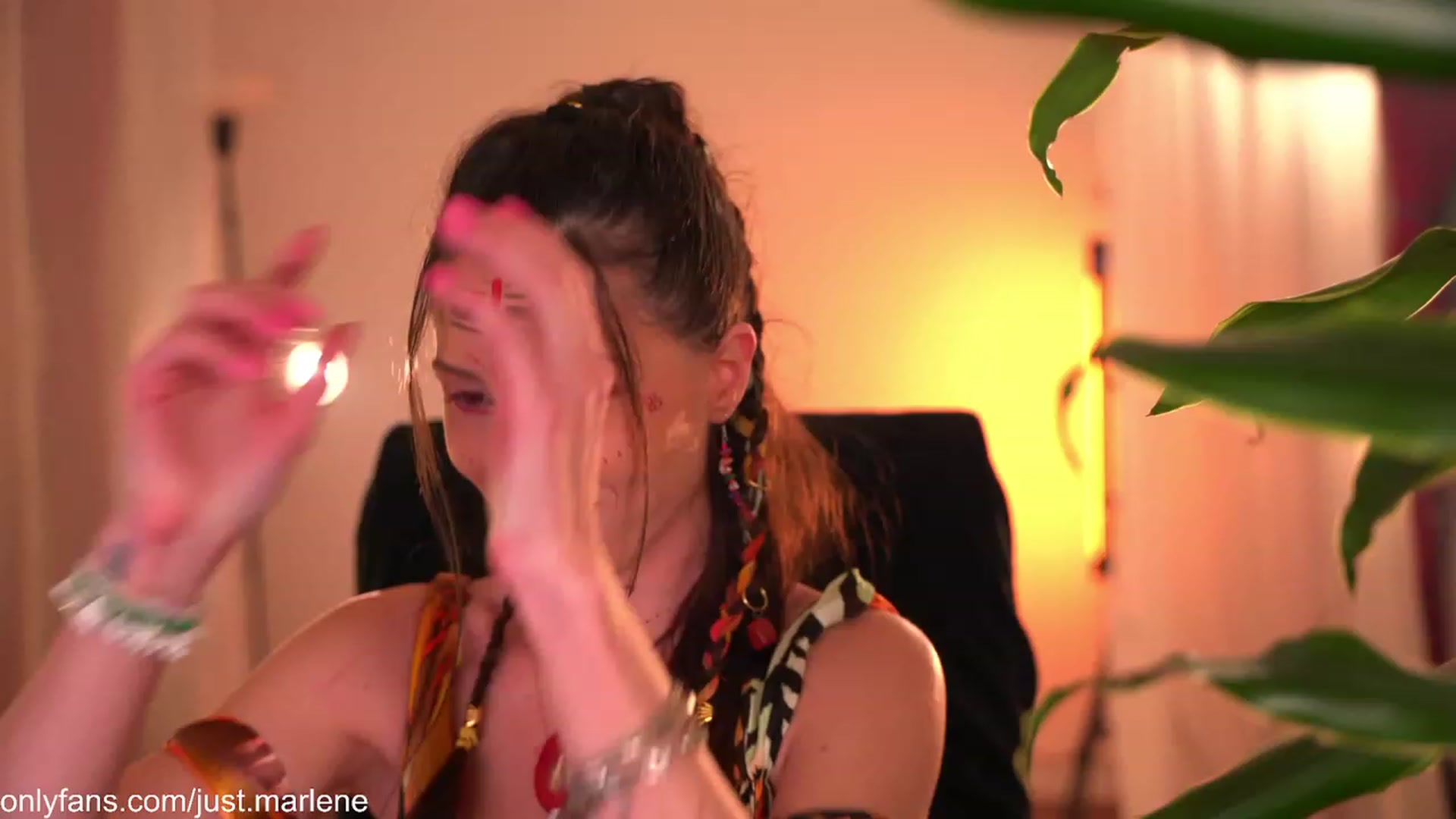Gallery image thumbnail from Just_Marlene's myfreecams stream on, 12/12/2022, 03:09 image 1 of 20