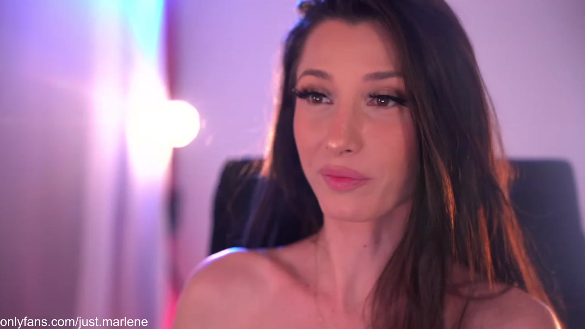 Gallery image thumbnail from Just_Marlene's myfreecams stream on, 12/15/2022, 06:08 image 20 of 20
