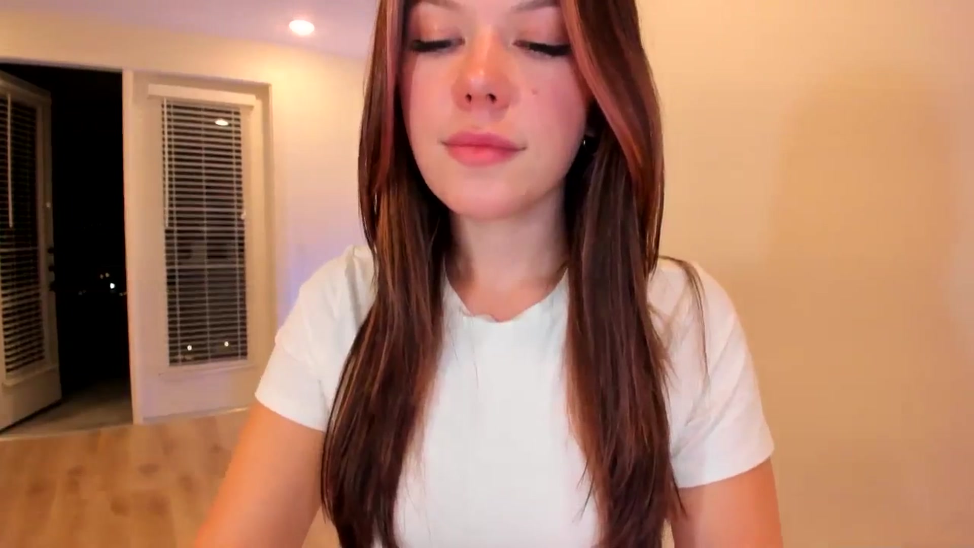 Gallery image thumbnail from Just_Vi's myfreecams stream on, 02/02/2025, 07:43 image 3 of 20