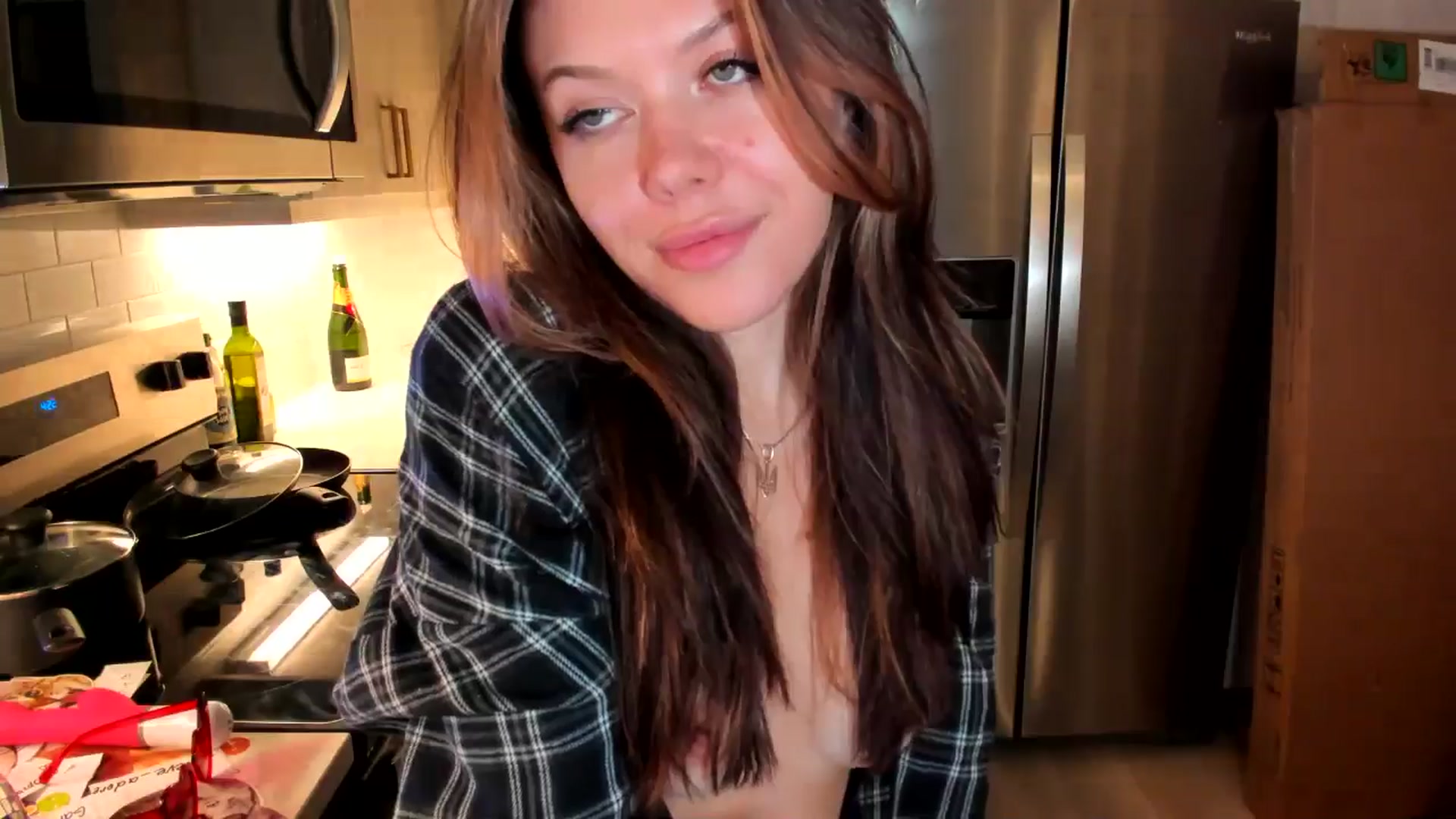 Gallery image thumbnail from Just_Vi's myfreecams stream on, 02/08/2025, 08:54 image 8 of 20
