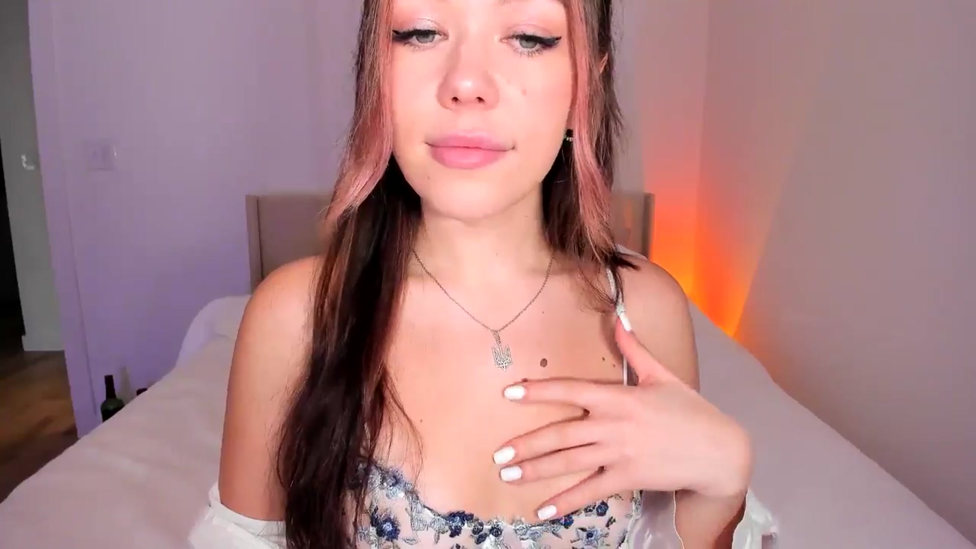 Gallery image thumbnail from Just_Vi's myfreecams stream on, 02/28/2025, 24:01 image 13 of 20